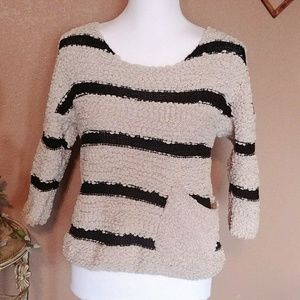 Rewind sweater with pocket